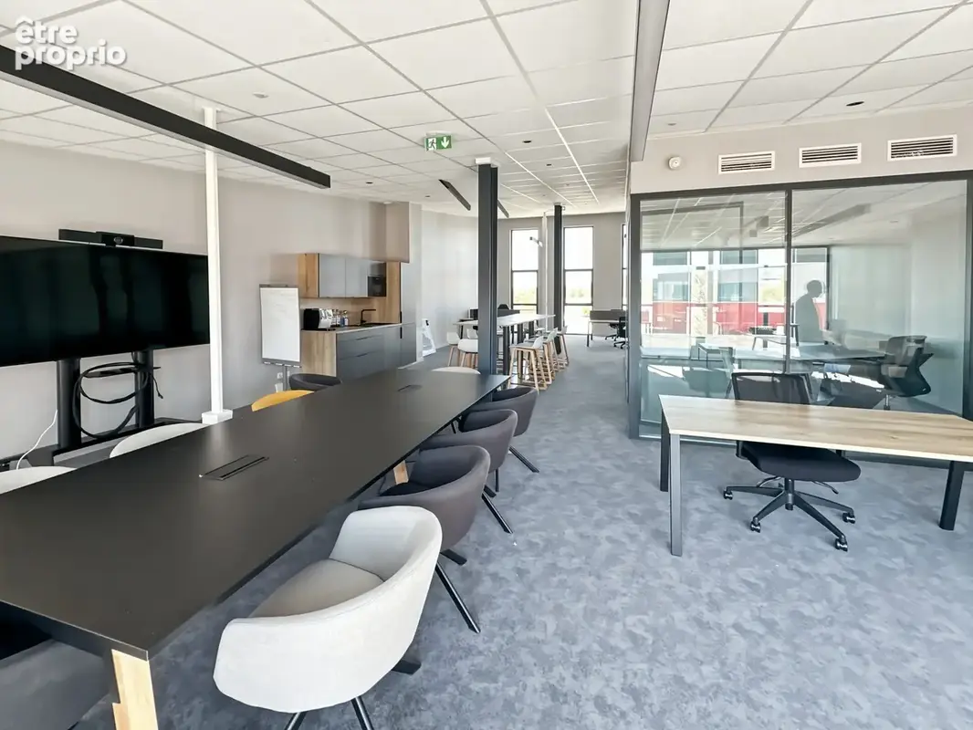 Commerce 1 010 m² à vendre à Dardilly (69570) - photo 7