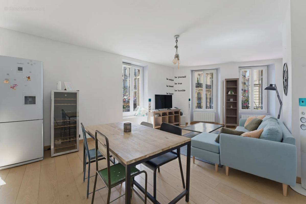 Appartement à BORDEAUX