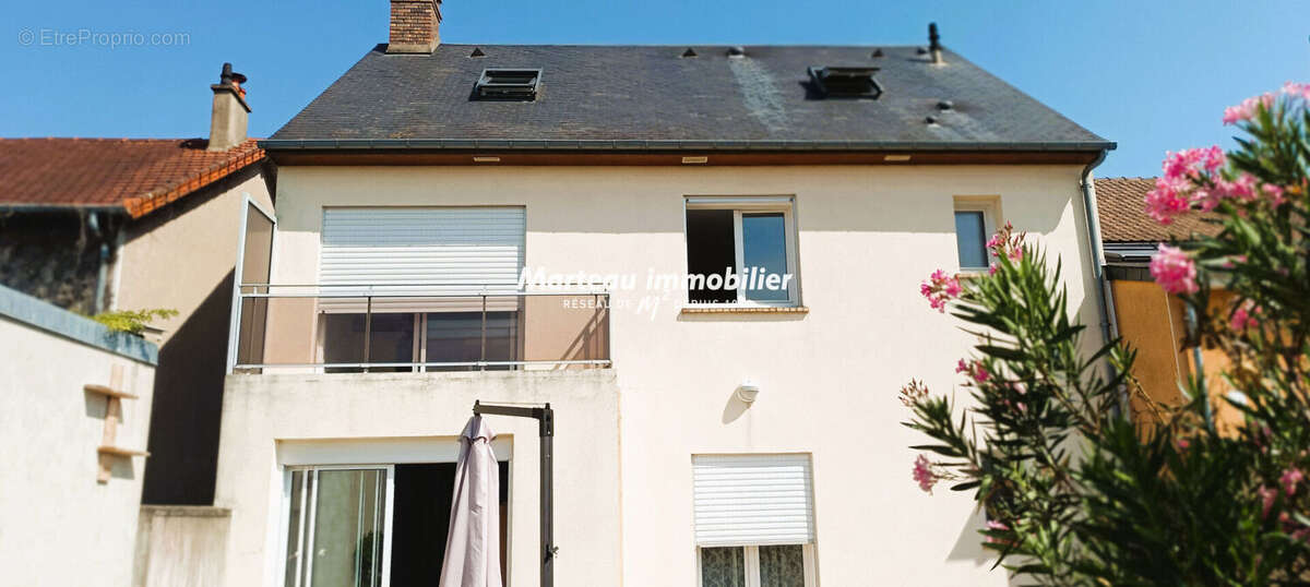 LE MANS PREMARTINE Maison 6 pièces d'environ 155m². - photo 12