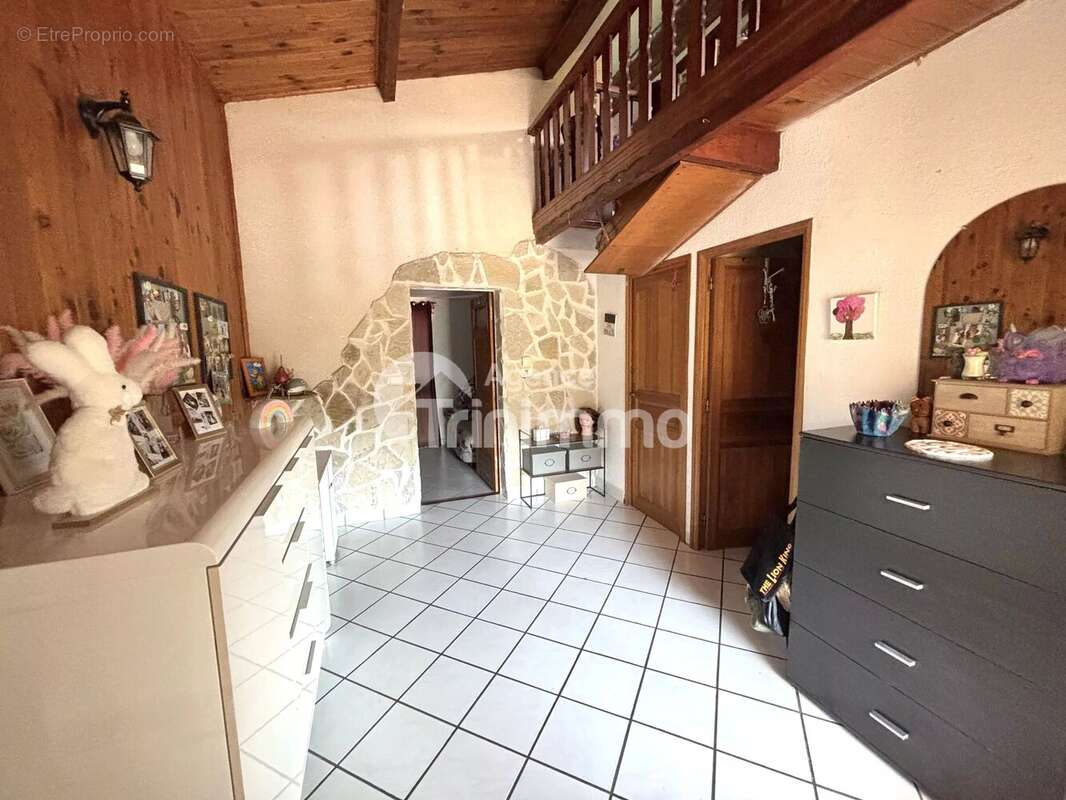 Maison à CONTES