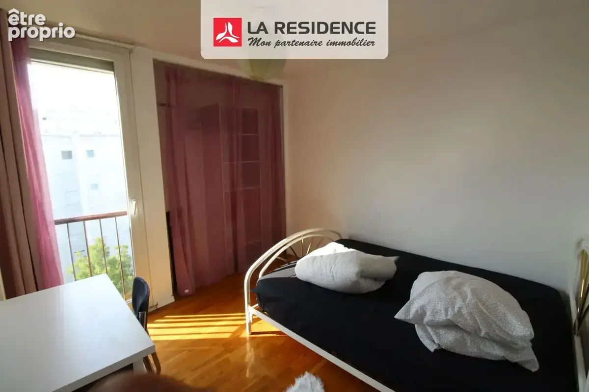 Appartement 80 m² à Elancourt  - photo 4