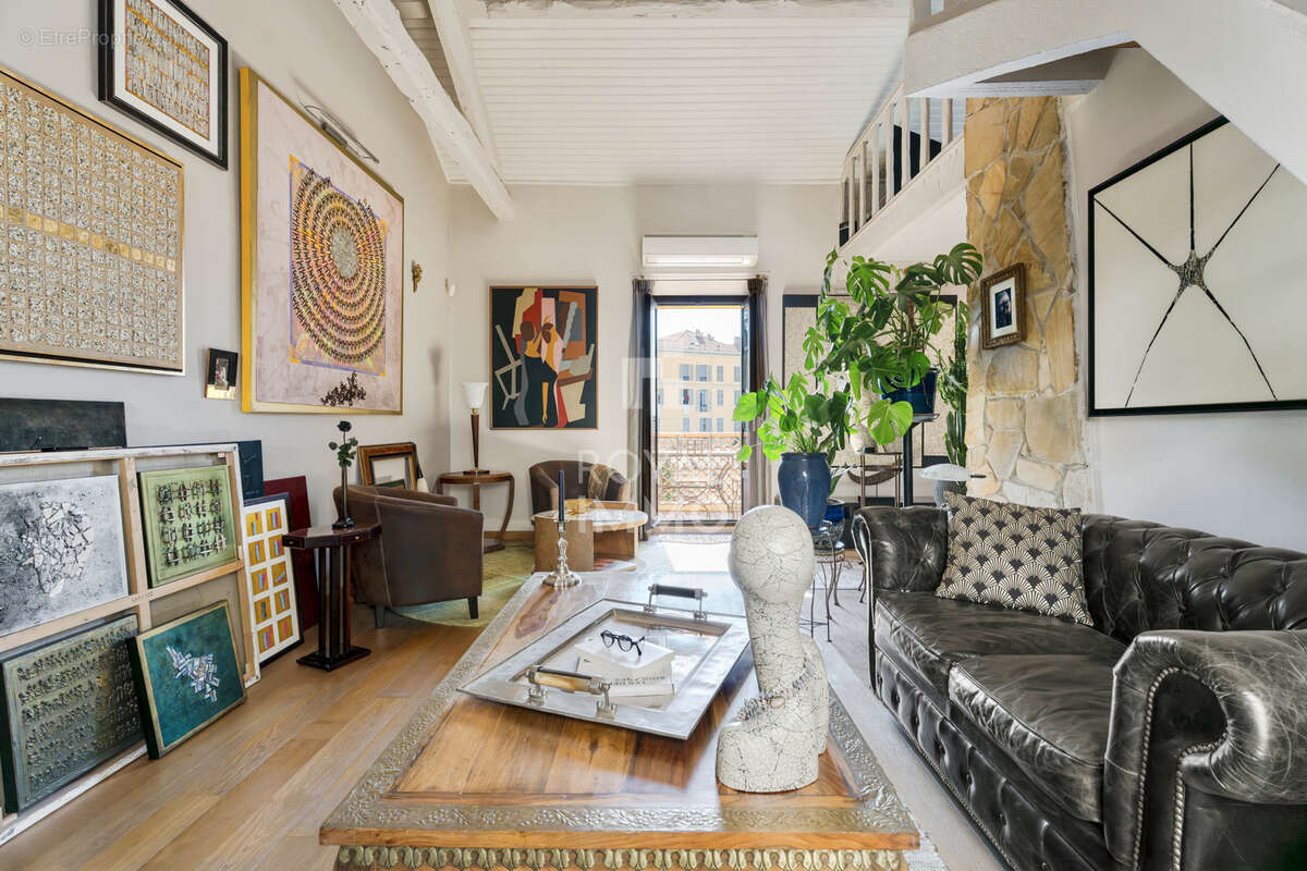 Appartement à HYERES