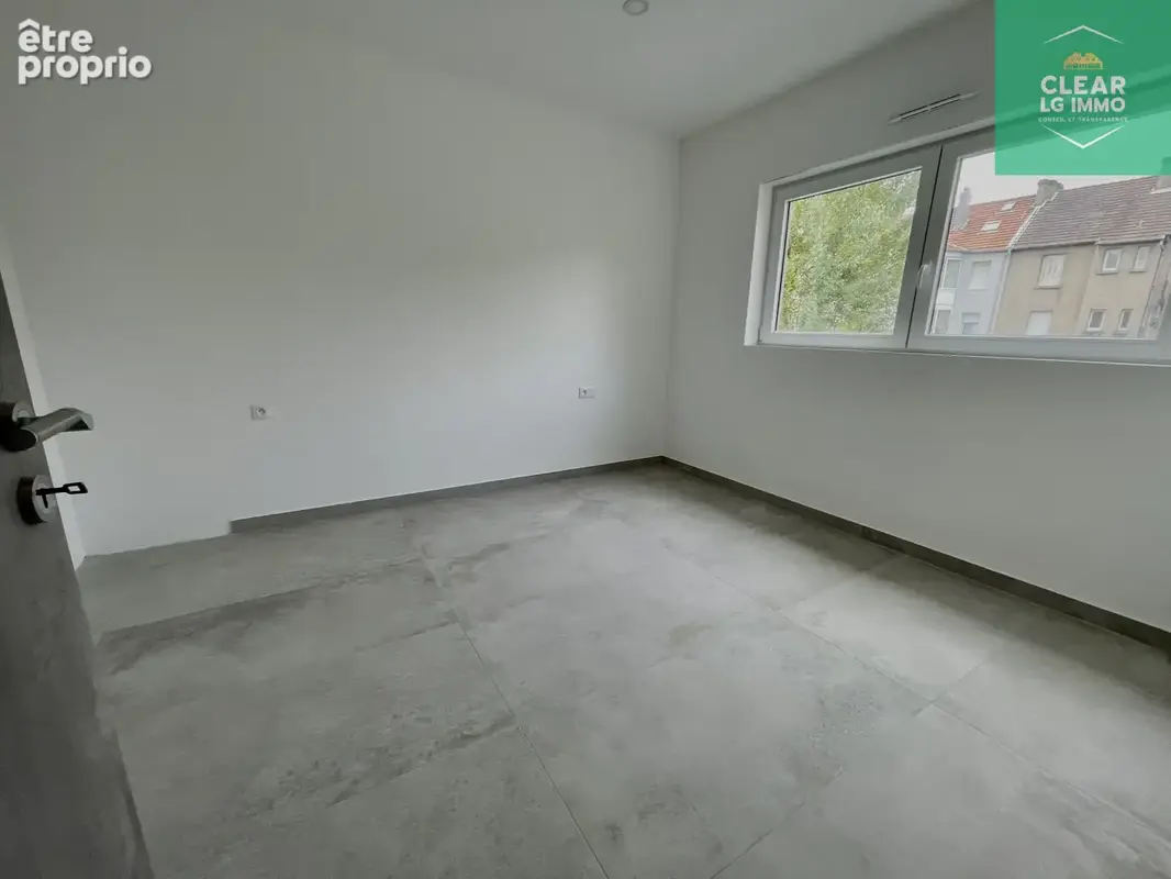 maison récente toit plat - photo 8