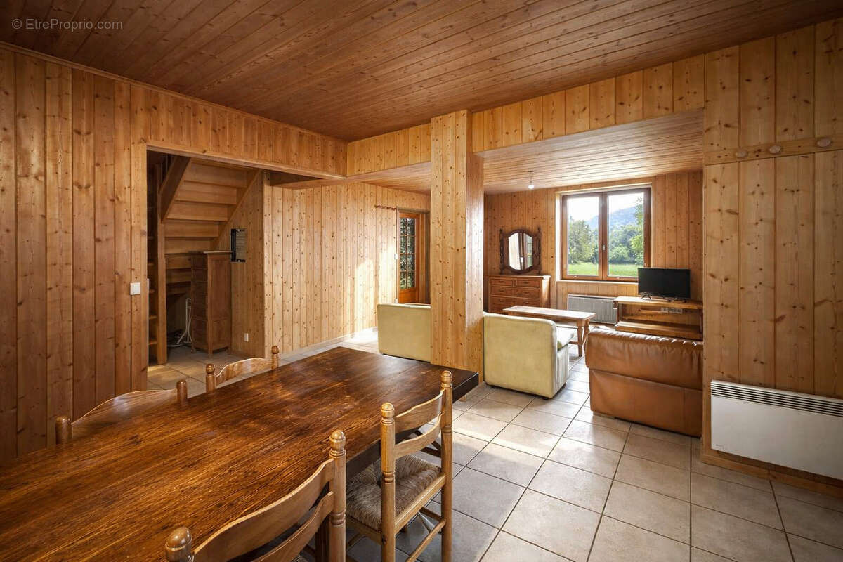 Appartement à ONNION