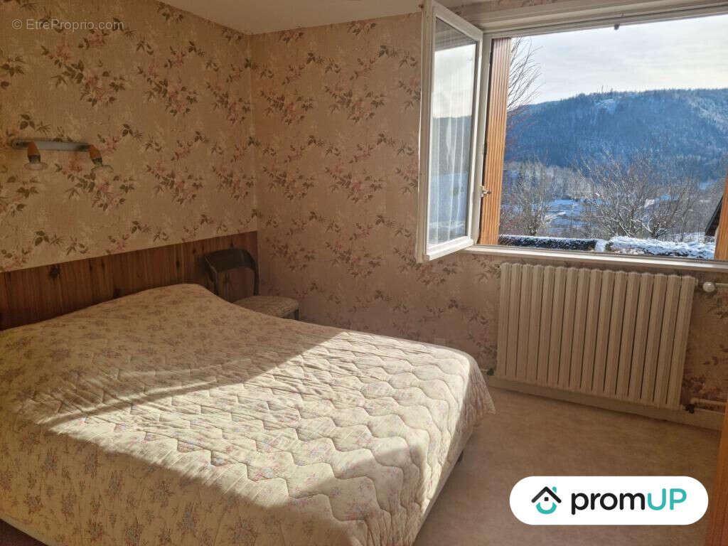 Maison à LA BOURBOULE