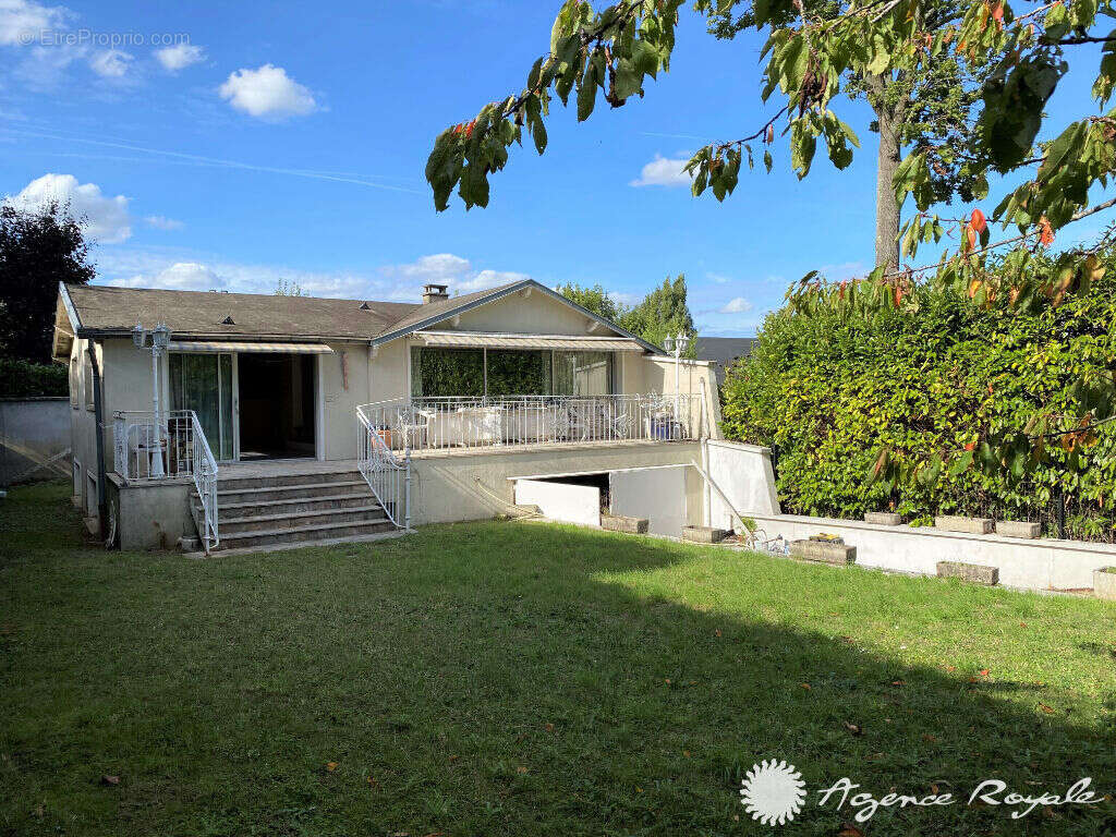 Maison à SAINT-GERMAIN-EN-LAYE