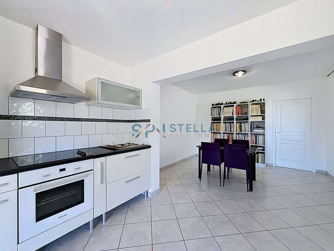 AFA, Maison familiale avec piscine, T2 indépendant et 1 990 m² de terrain - photo 15