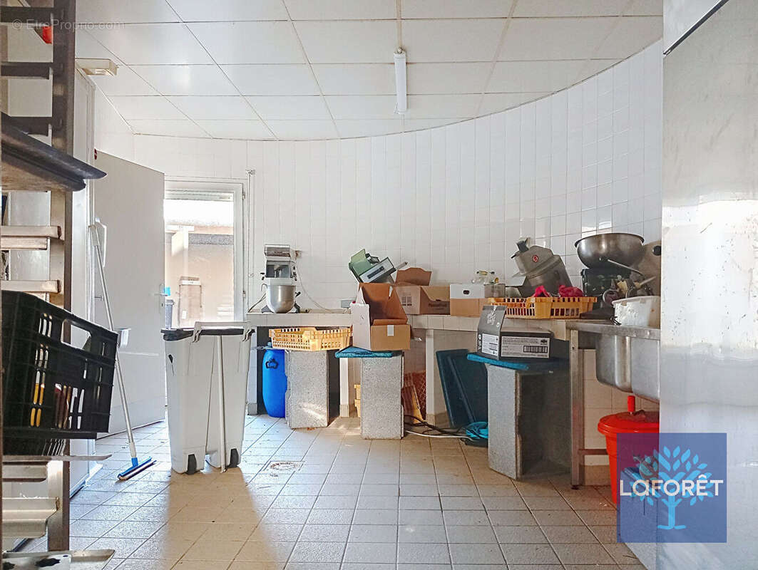 Commerce à LES ESSARTS