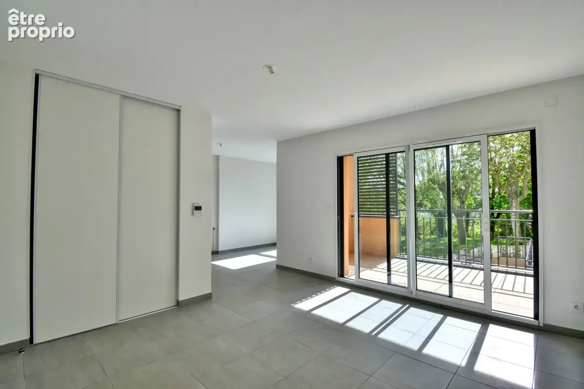 Découvrez cet appartement T4 avec balcon alliant confort, modernité et convivialité ! - photo 2
