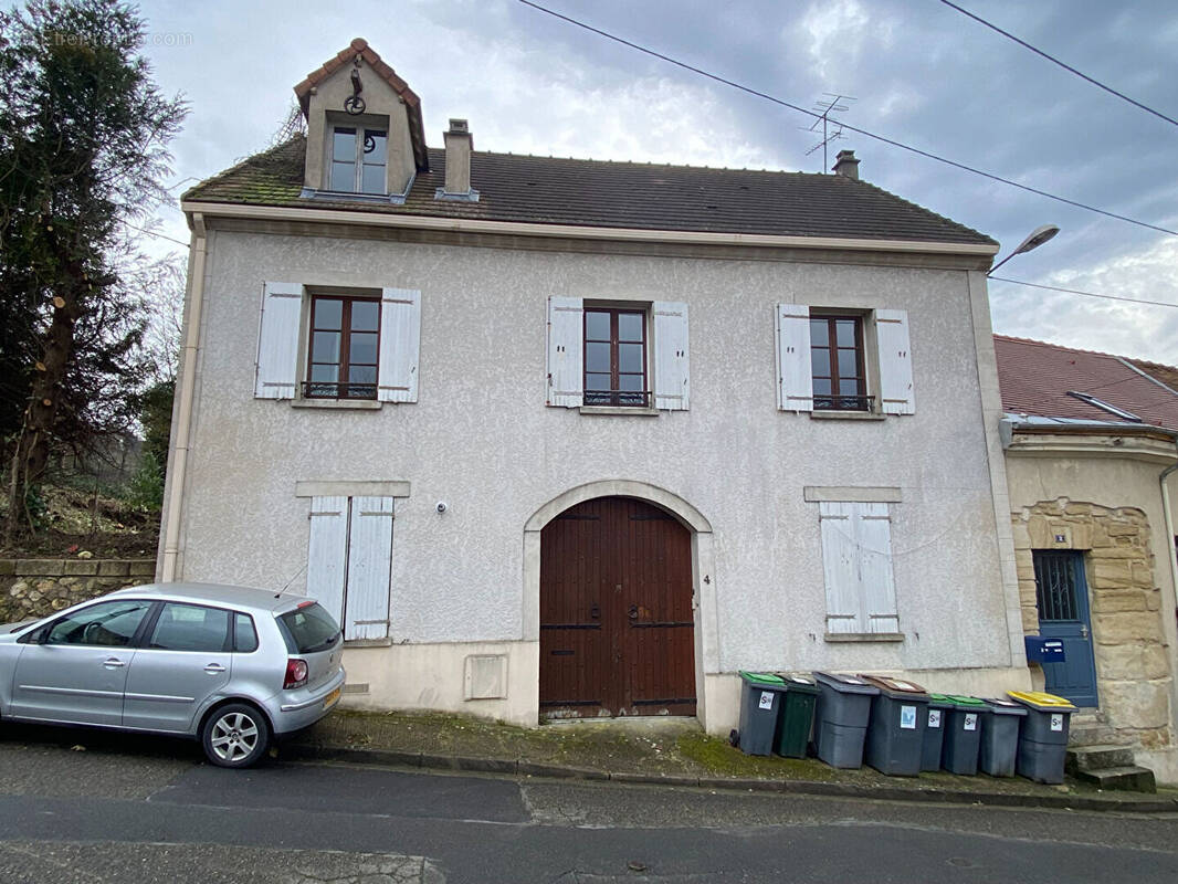 Maison à VAUX-SUR-SEINE