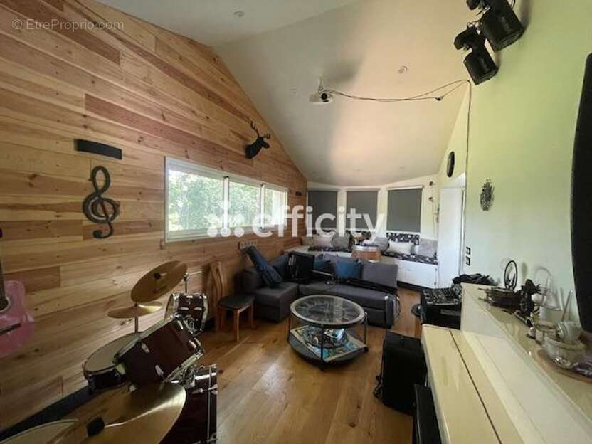 Maison à LE TAILLAN-MEDOC