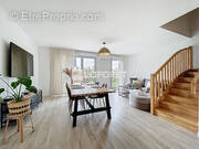 Maison à MOISSY-CRAMAYEL