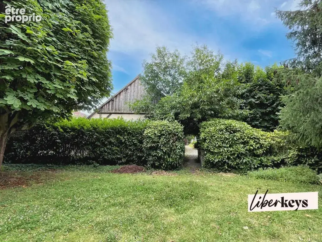 Rare à Verneuil-sur-Avre : demeure historique et jardin de 1 560 m² - photo 6