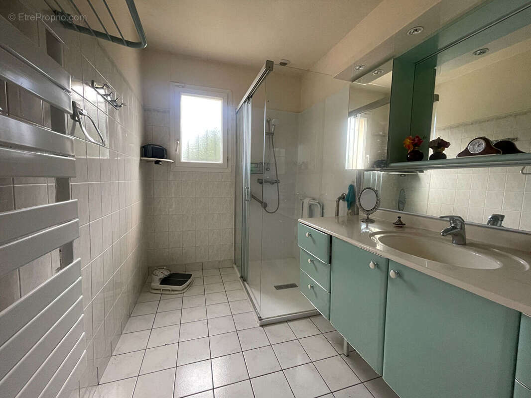 Maison à LE PERRAY-EN-YVELINES