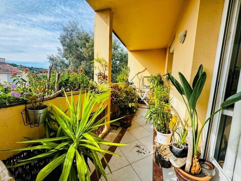 Appartement 4 pièces – Dernier étage, lumineux et au calme - photo 2