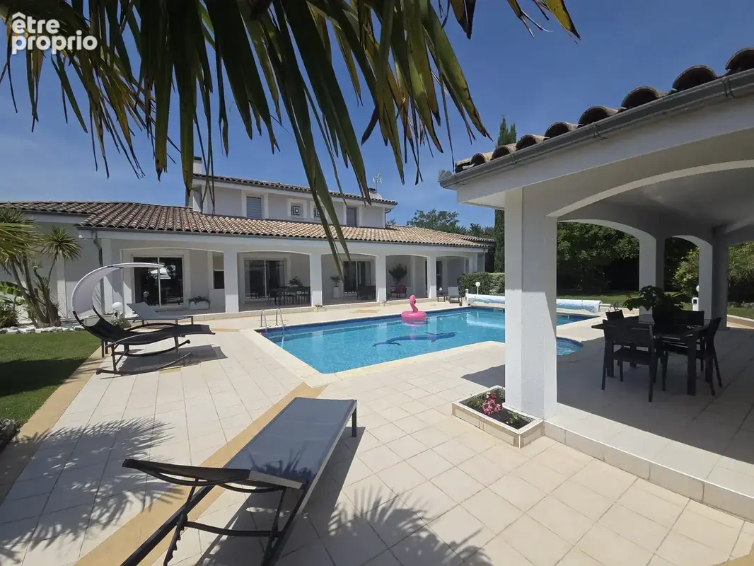 Villa d'architecte de 240m2 sur un terrain de 1500m2 avec piscine à Castelginest - photo 16