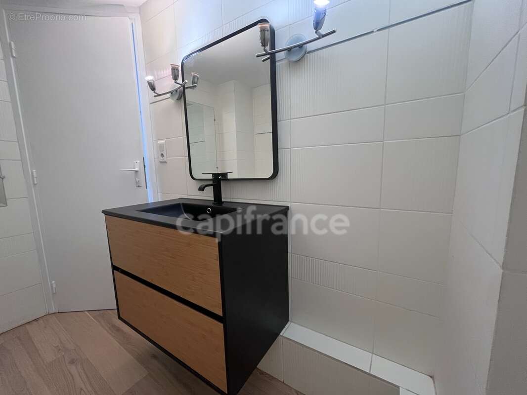 Appartement de caractère avec vue  – Place Verdun à Tarbes - photo 8