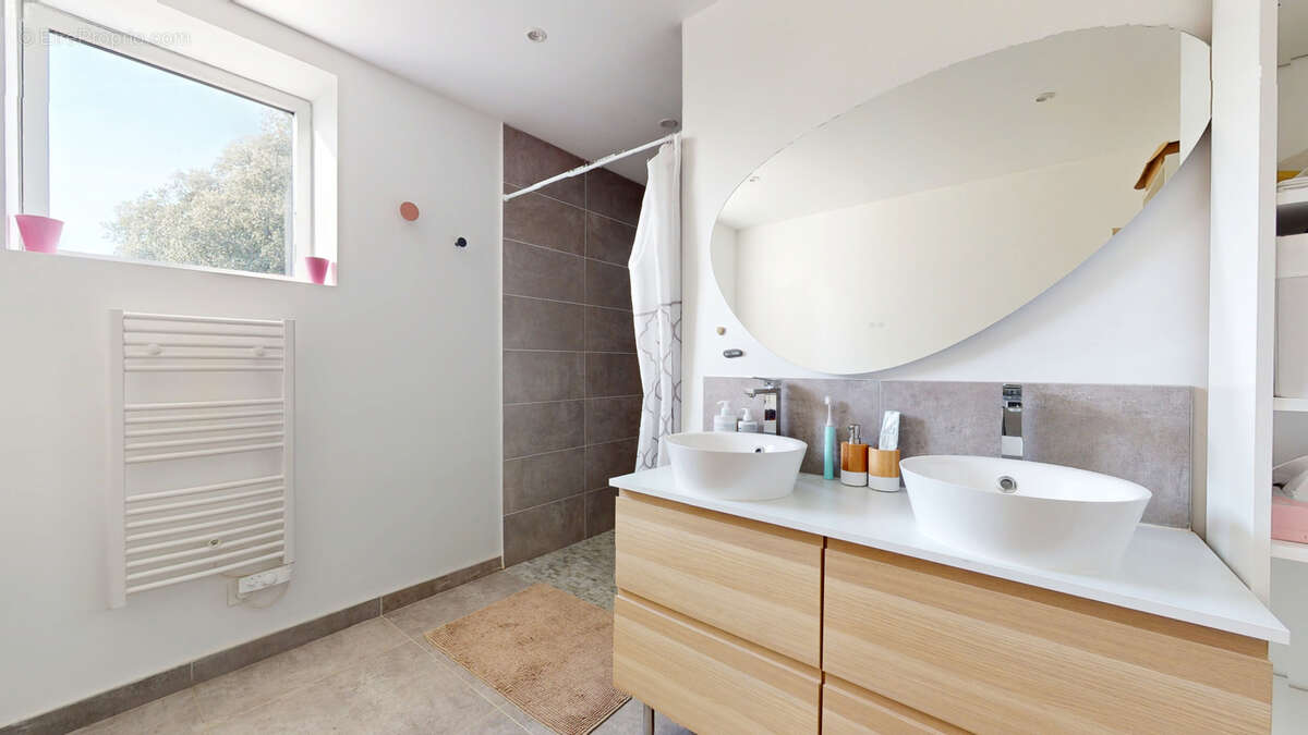 Maison à VIGOULET-AUZIL