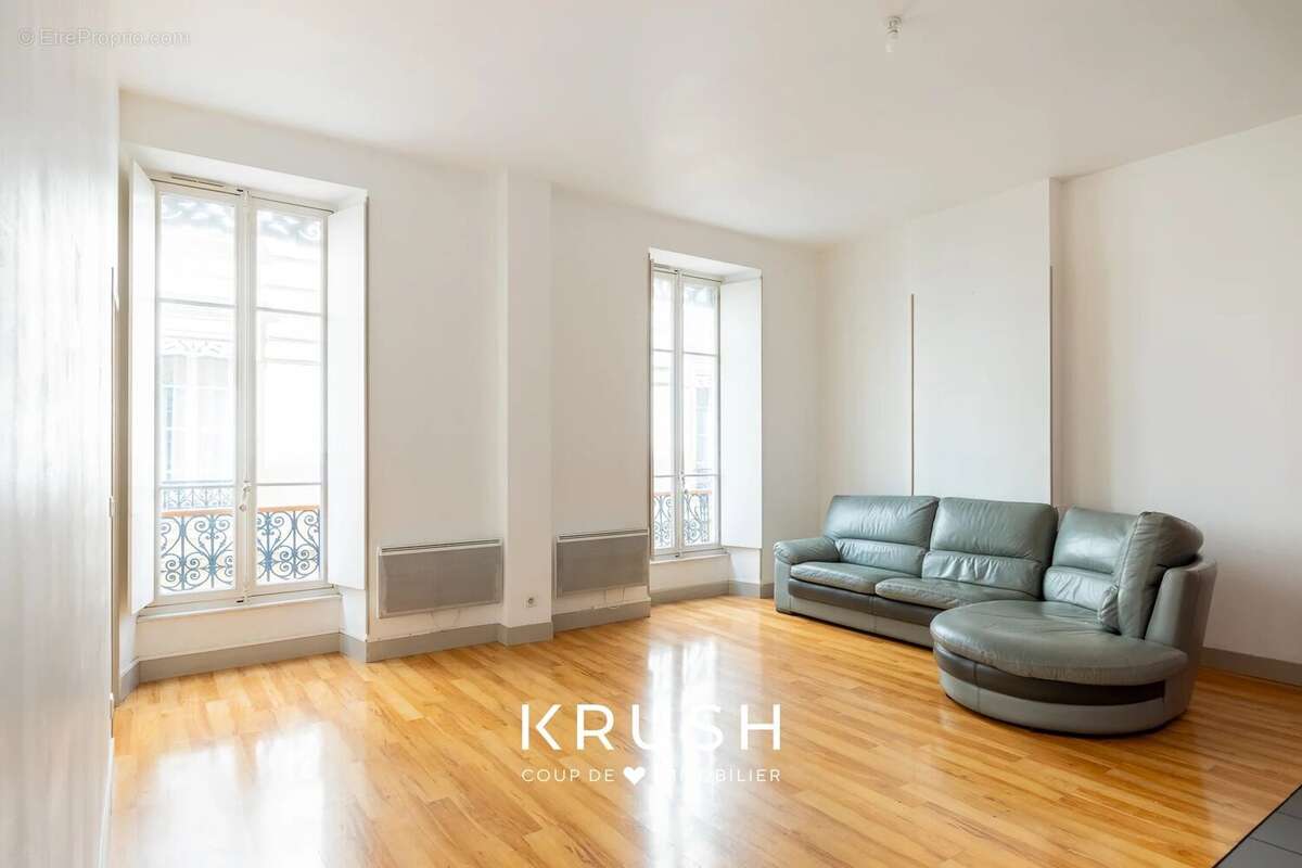 Appartement à MARSEILLE-2E