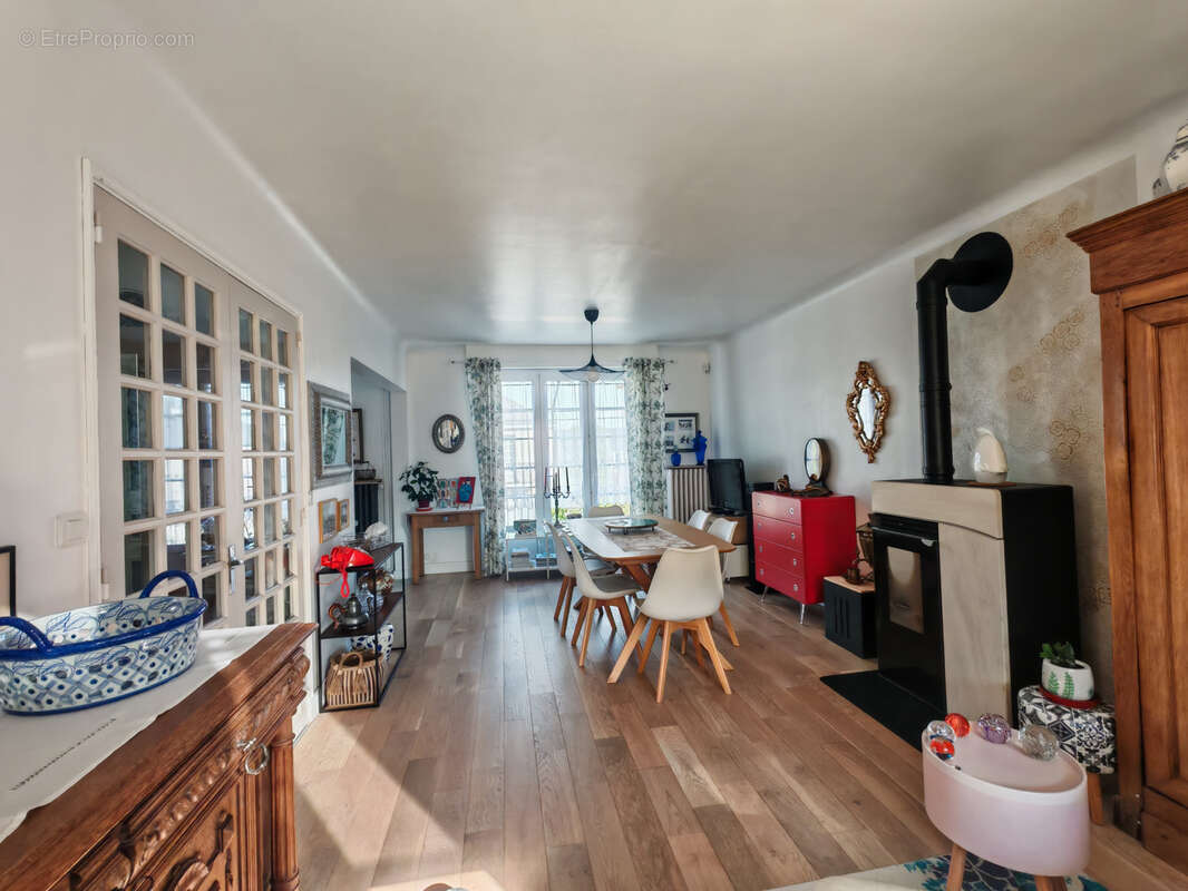 Maison à SAINT-GEREON