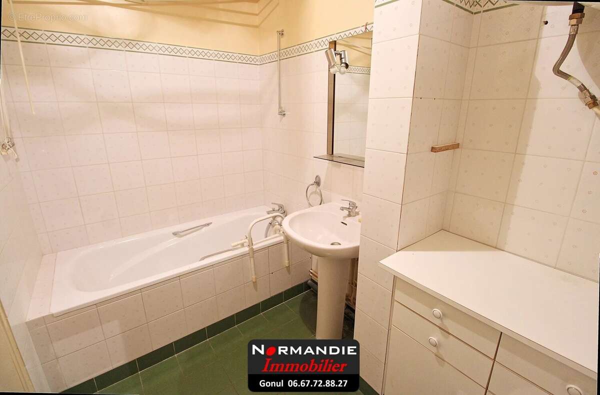 Appartement à SAINT-ETIENNE-DU-ROUVRAY