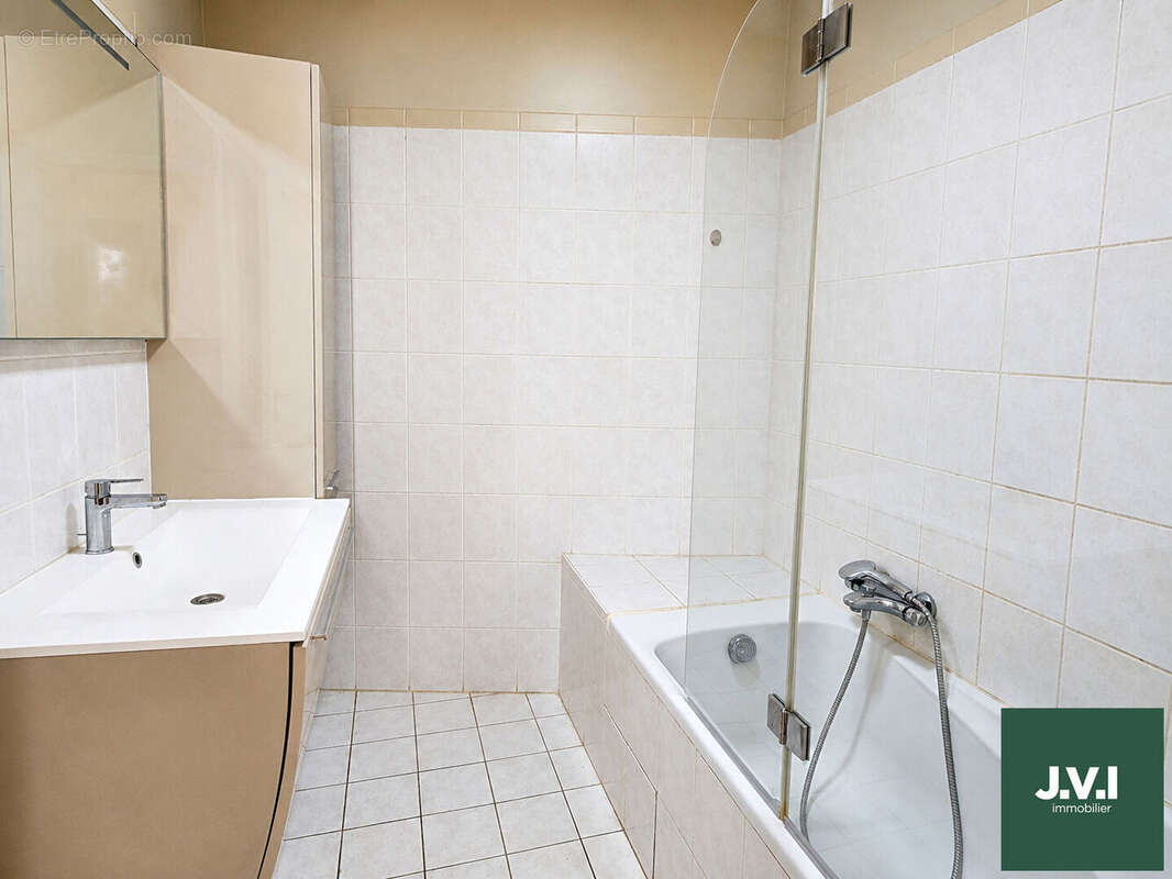 A vendre - Enghien-les-Bains - Appartement 3 pièces 76 m2 - photo 10