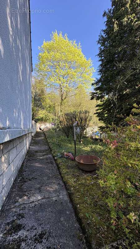 Maison à SAINT-VAAST-LES-MELLO