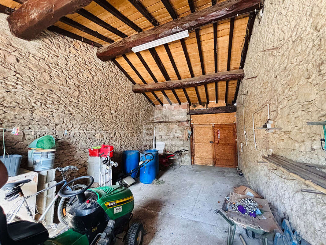 Maison 234m² à sainte-eulalie - photo 7