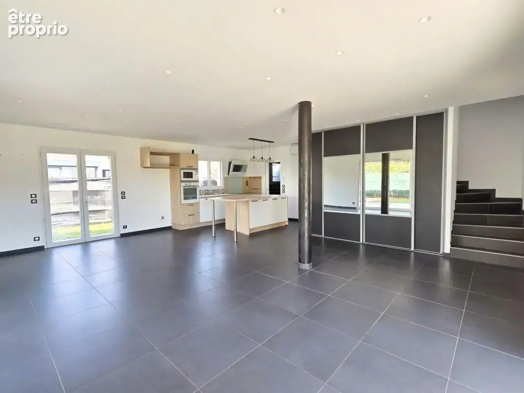 *** exclusivite *** maison moderne avec jardin *** pont du chateau 63430 *** - photo 2