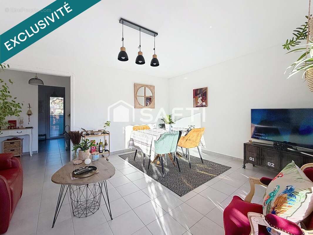 Photo 2 - Appartement à FREJUS