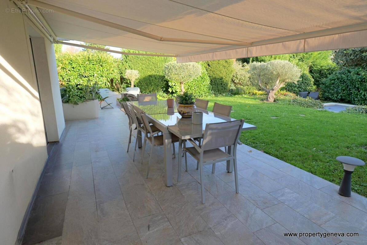 Maison à PREVESSIN-MOENS