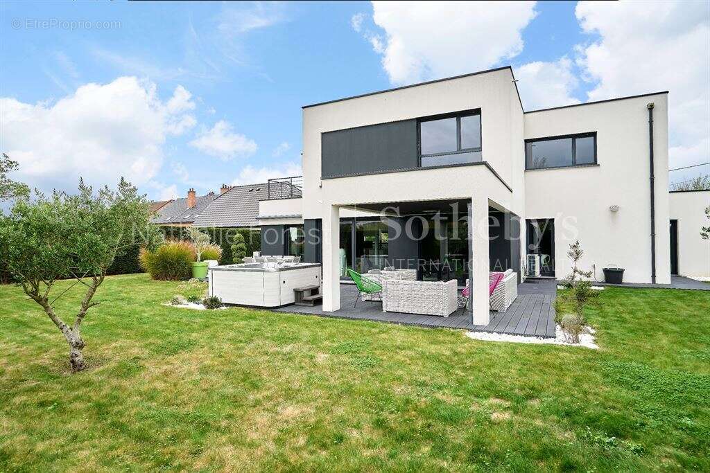 Maison à BEUVRY