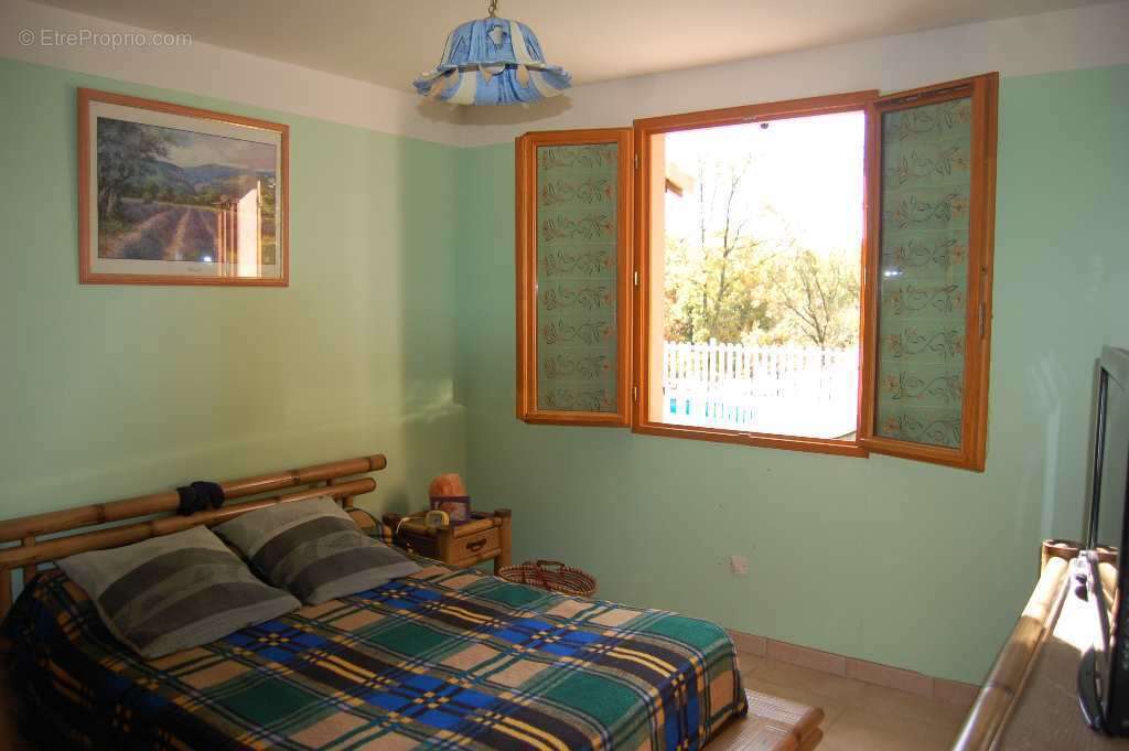 Maison récente avec piscine + dépendances - photo 6