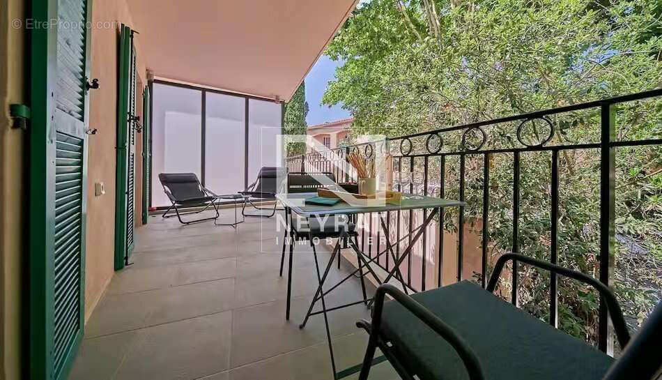 Appartement à SAINT-TROPEZ