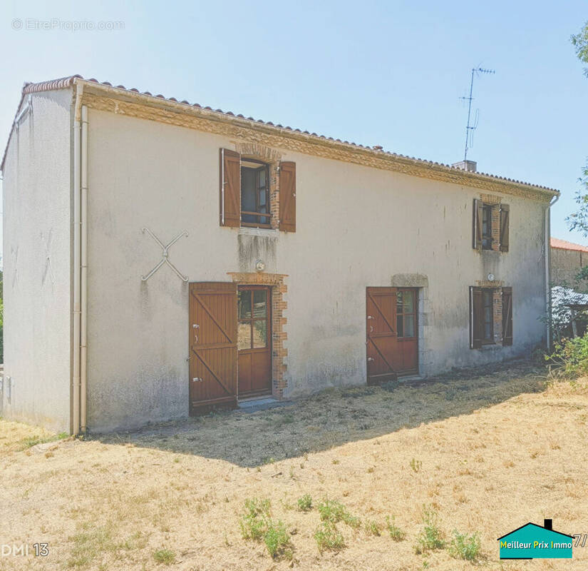 Maison à ROCHESERVIERE