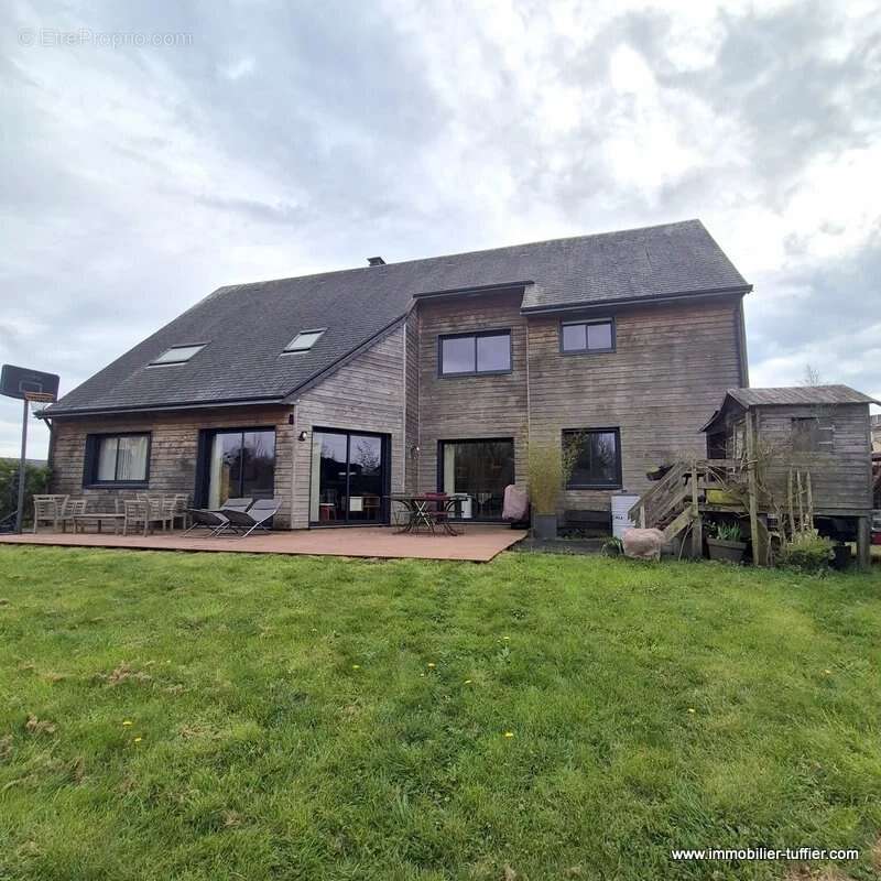 Maison à SAVIGNE-L'EVEQUE