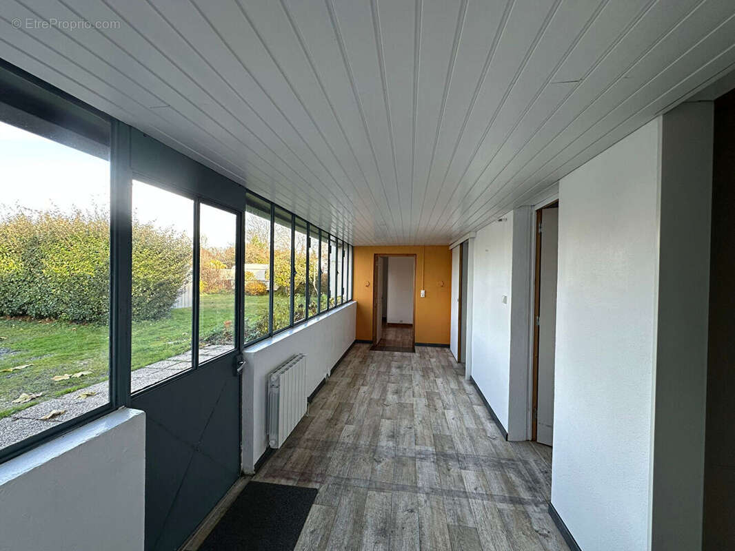 Maison à COMMEQUIERS