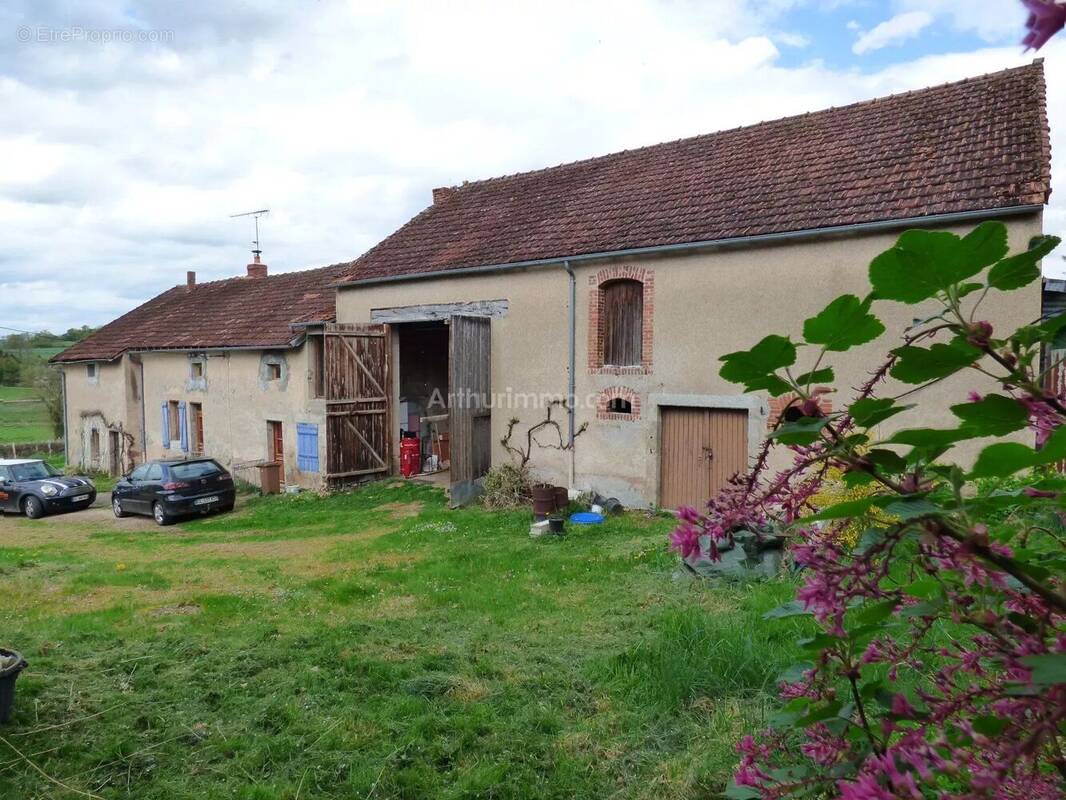 Maison à LORMES