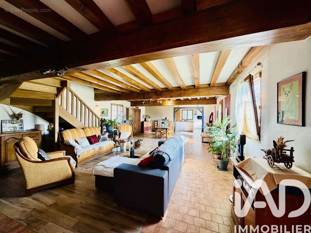 Maison 155 m² à Villers-En-Ouche  - photo 4