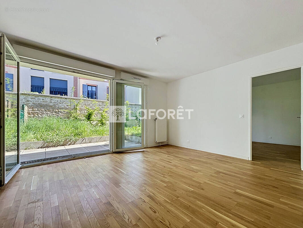 Appartement à VERNEUIL-SUR-SEINE