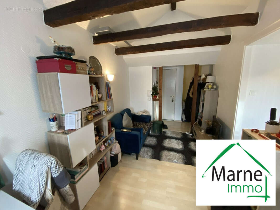 séjour et entrée - Appartement à STRASBOURG