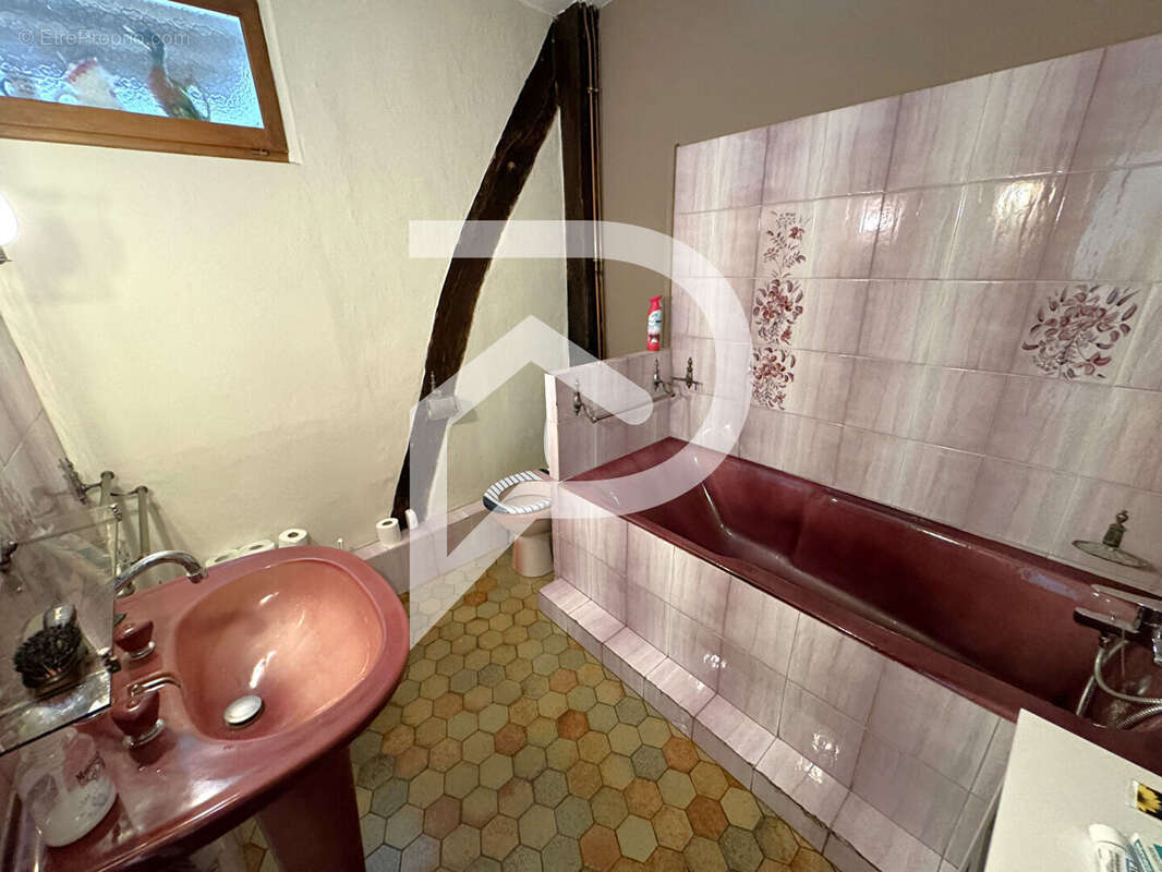 Maison à IVRY-LA-BATAILLE