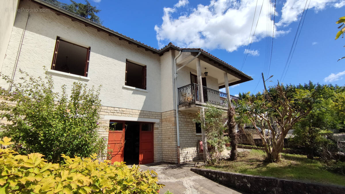 Maison à BAGAT-EN-QUERCY