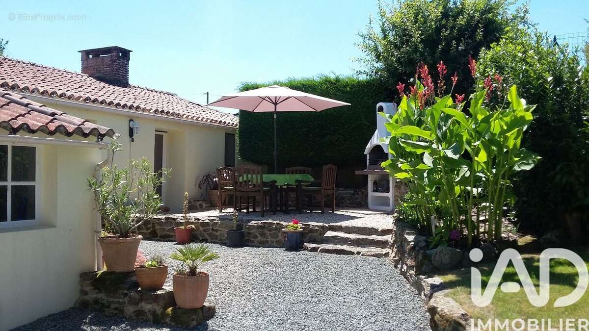 Photo 3 - Maison à MACHE