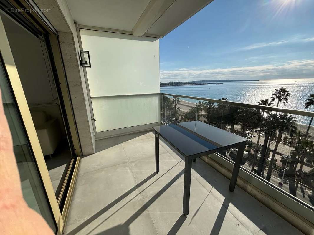 Appartement à CANNES