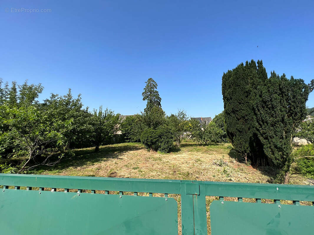 A VENDRE - Terrain à bâtir au coeur du village - 634 m² - SAINT GENIEZ D'OLT - photo 4