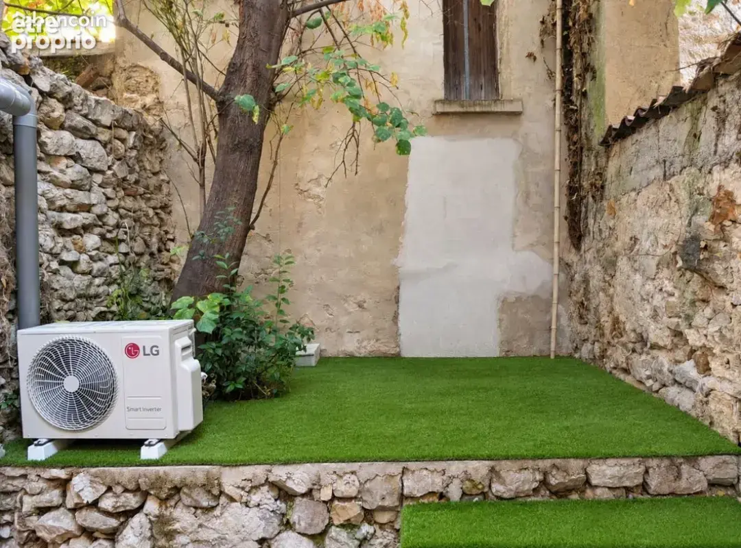 Brignoles - appartement de charme entierement renoveavec terrasse et jardinet - photo 13