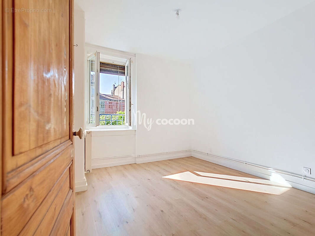 Appartement à LYON-7E
