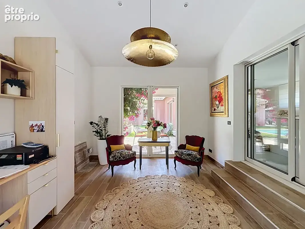 Villa contemporaine  193 m² sur parcelle arborée de 800 m² - photo 4