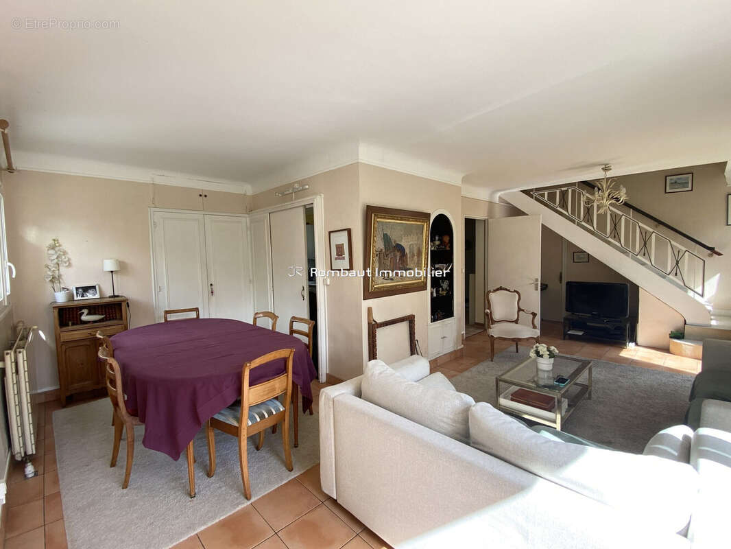 Maison à LA CELLE-SAINT-CLOUD